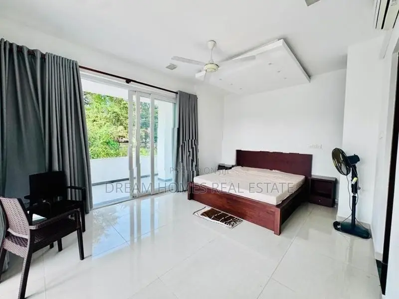 4-Storey House on 100 Perches – Gothatuwa