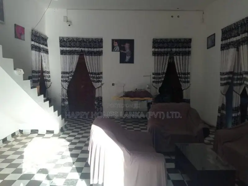 HHL1153 - House for Sale in Paddiruppu