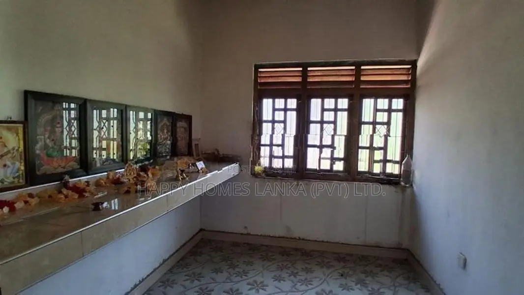 HHL1137 - House for Sale in Kommathurai