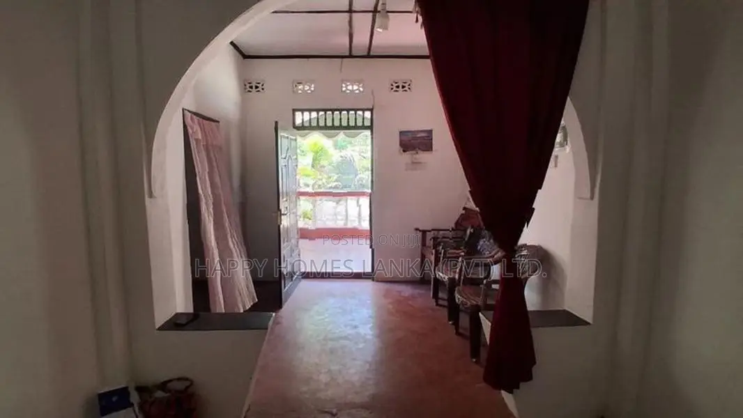 HHL0415 - House for Sale in Kommathurai