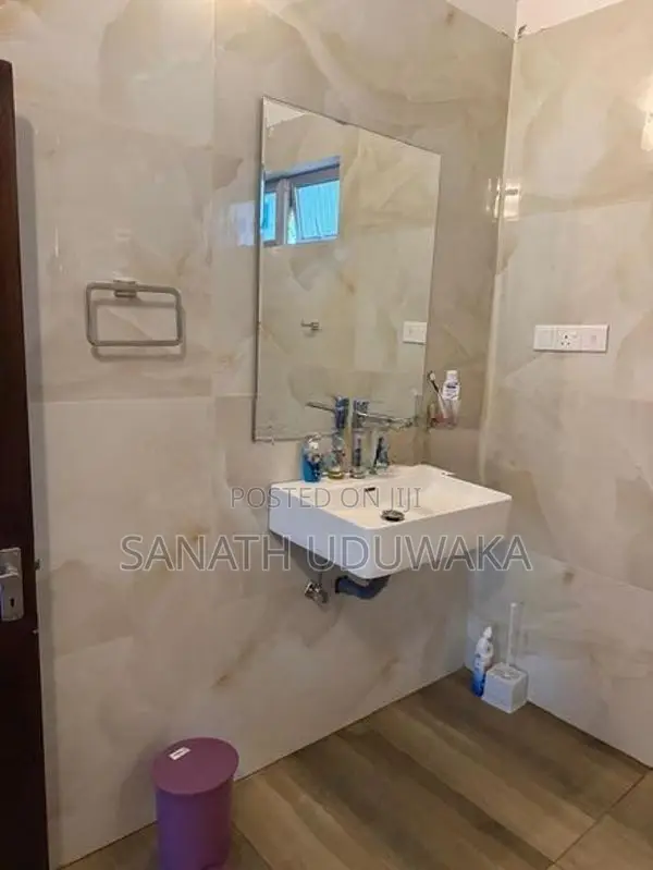 Fully Furnished 5-Bedroom House for Sale in Kalegana, Galle