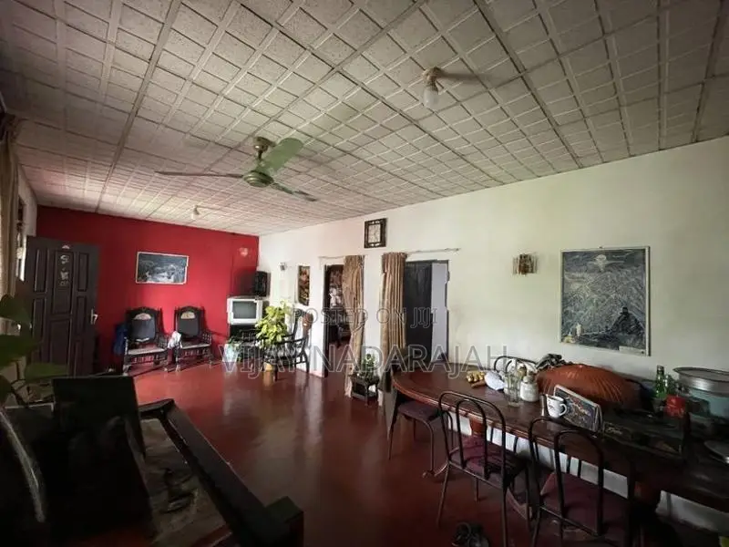 House for Sale in Dippitigoda Road, Hunupitiya, Wattala