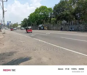 Prime 8 Perch Land for Sale Mahalwara​wa Pannipitiya Kottawa