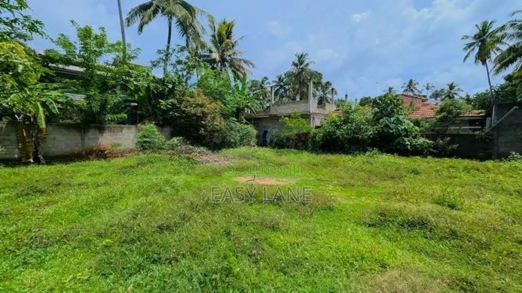 ගම්පහ සිරිමල් උයන පර්චස් 16ක අගනා ඉඩමක් / CA 14256