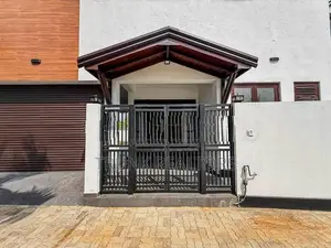 Mount Lavinia 05BR House For Sale (NK11632)