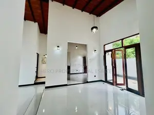 Brand New Luxurious House for Sale in Athurugiriya
