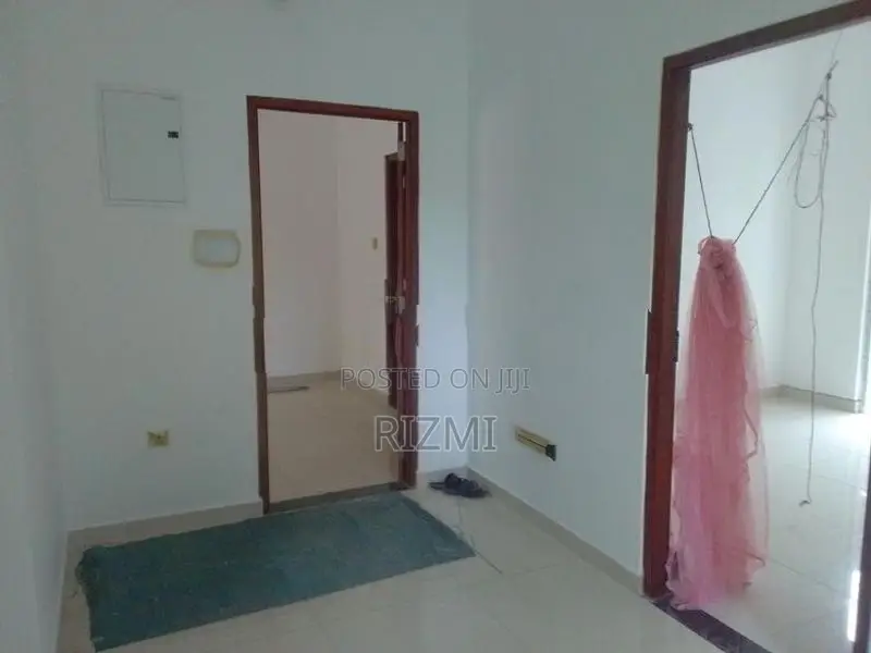 7BR separate 2 unit Houses for rent in dehiwala liyanage road