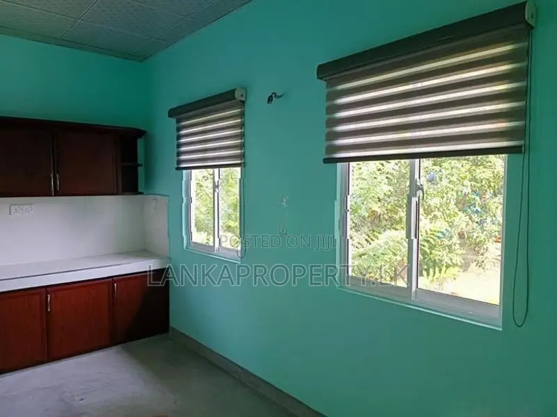 Solidly Built Three-Storied House for Sale – Kiribathgoda