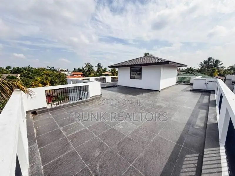 Mount Lavinia 05BR House For Sale (NK11632)