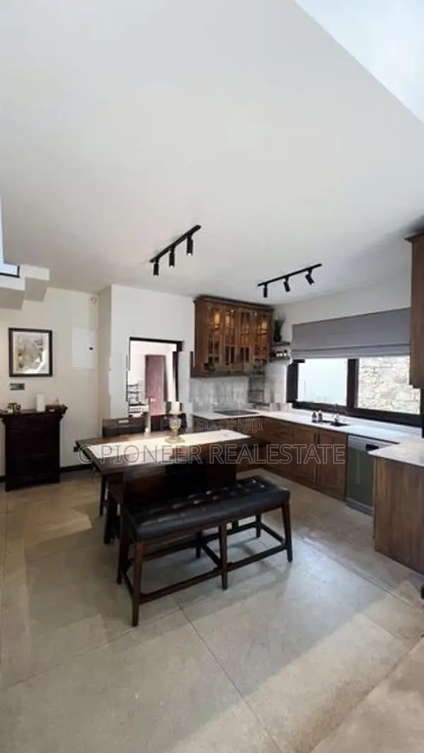 House for Sale in Pelawatta Battaramulla