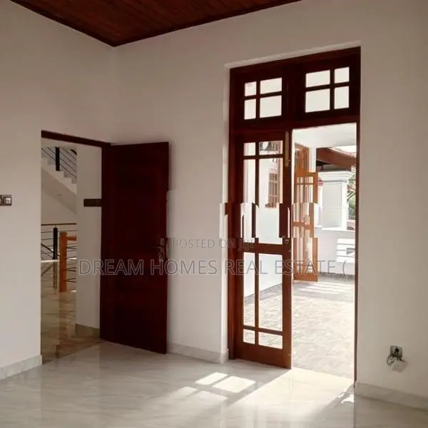 Luxury 4-Bedroom House for Sale – Weligampitiya, Ja-Ela