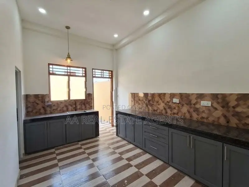 Brand New House with Slab for Sale in Kotikawatta
