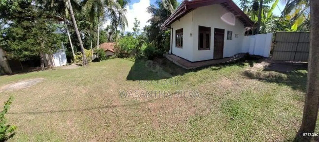 3 Bedroom Bungalow for Sale with Swimming Pool Beruwala