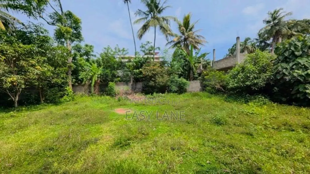 ගම්පහ සිරිමල් උයන පර්චස් 16ක අගනා ඉඩමක් / CA 14256