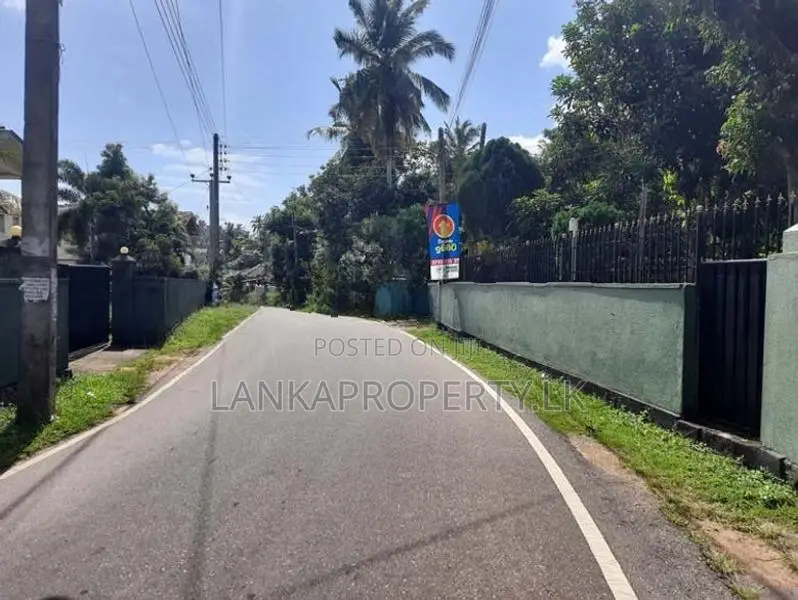 Valuable Residential Land for Sale in Mangala Mawatha, Kadawatha.