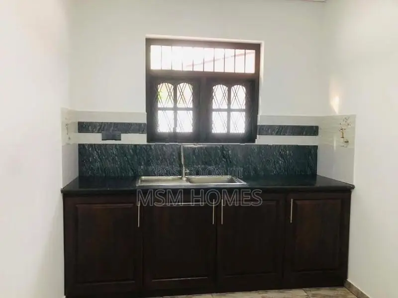 Property Complete House For Sale in Negombo
