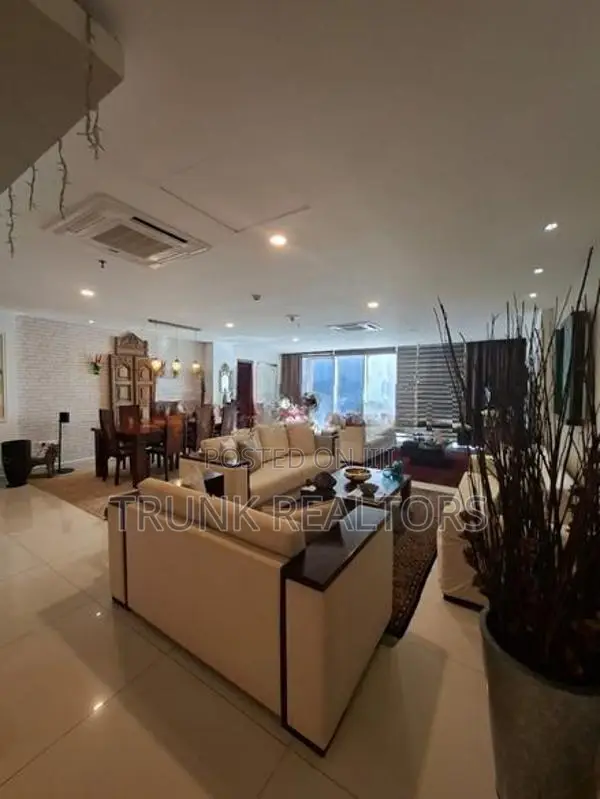 Colombo 3 Platinum One Suites 04BR Apartment For Sale (NK11628)