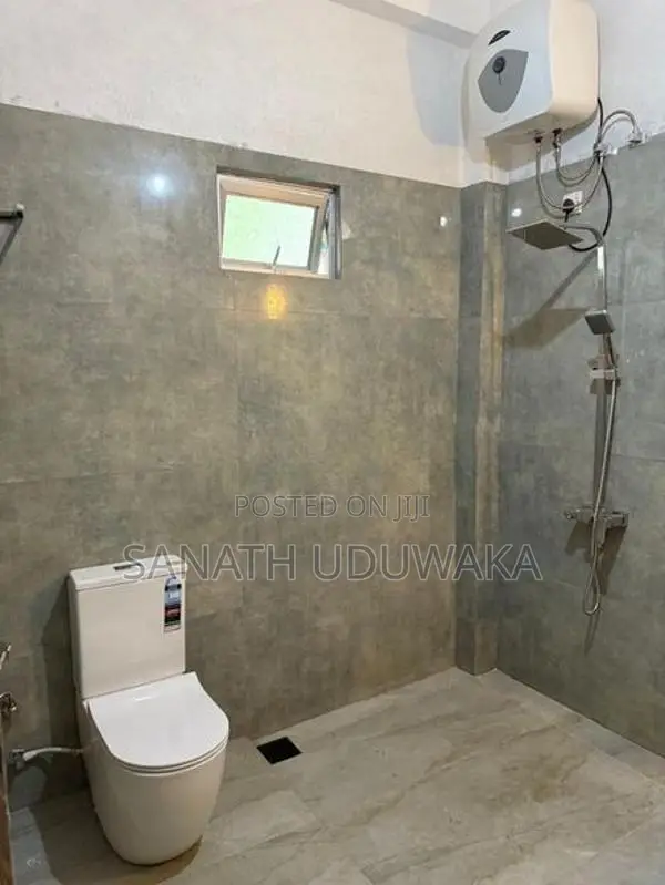 Fully Furnished 5-Bedroom House for Sale in Kalegana, Galle