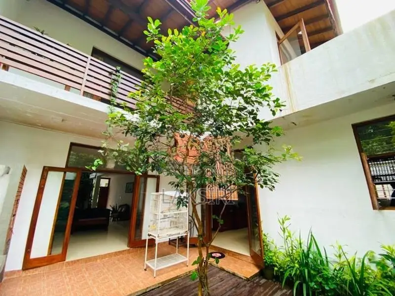 Luxury 3 Story Modern House Sale Nawala Koswaththa
