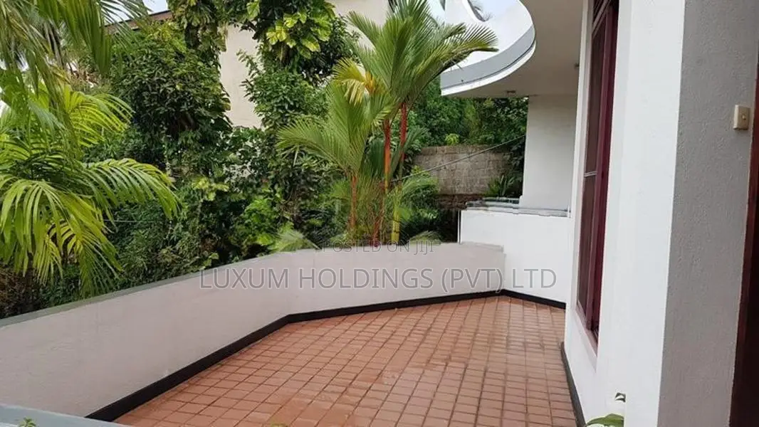 Luxury House For Rent Off Overseas school Battaramulla [ 1856C ]