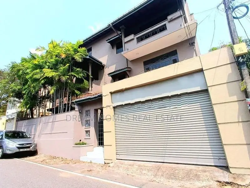 3-Storey House for Rent Battaramulla