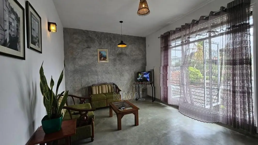 Furnished One Bedroom (AC) Apartment for Short-term Rent - Maharagama
