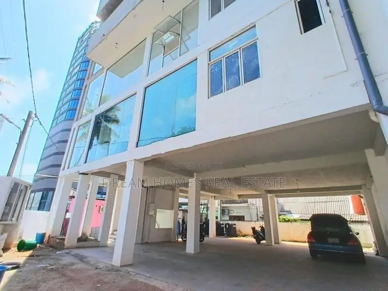 Brand New Commercial Office Space for Rent – Polhengoda Junction