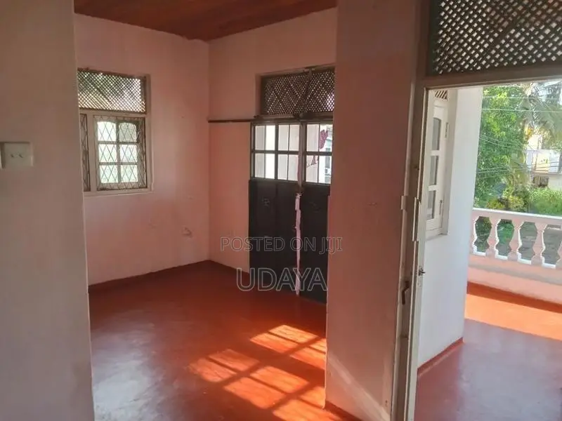 Upstairs Annex For Rent Kurunegala