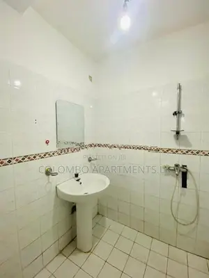 Wellawatta Apartment for Short-Term Stay. (Property Code: CSH102)