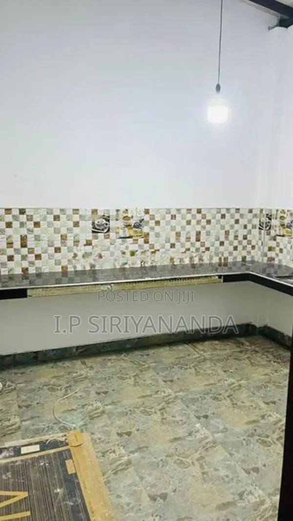 Upstairs House For Rent In Welivita Road Kaduwela