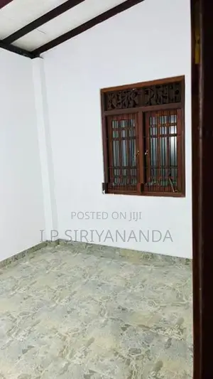 Upstairs House For Rent In Welivita Road Kaduwela
