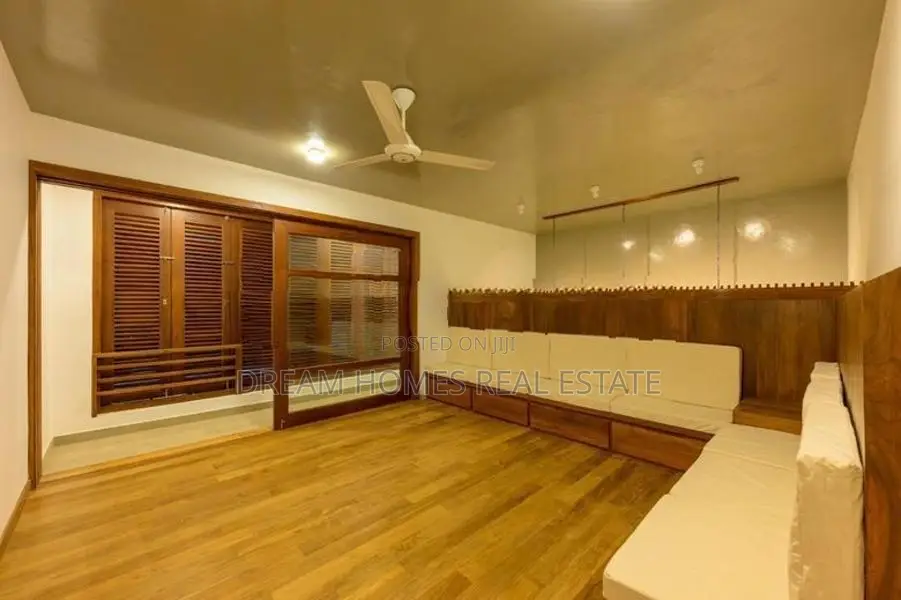 Modern 4-Bedroom Luxury House for Sale – Kesbewa
