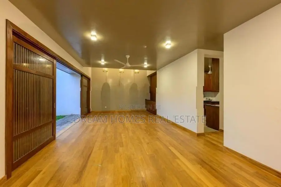 Modern 4-Bedroom Luxury House for Sale – Kesbewa