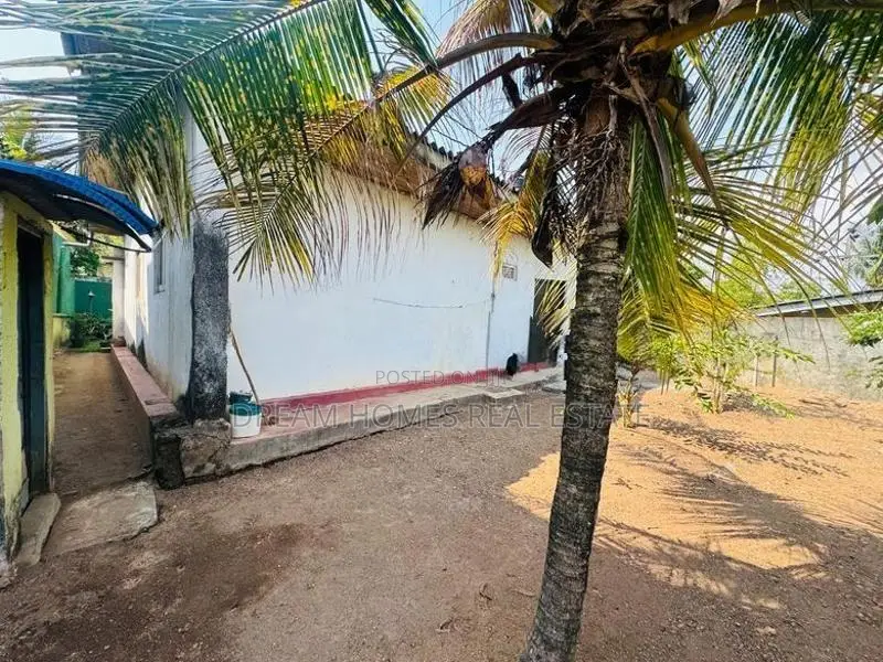 Prime 10-Perch Land for Sale – Palawatta, Pahalawela Road