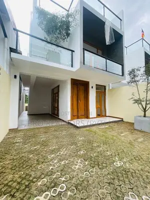 Brand New House for Rent in Pelawatta