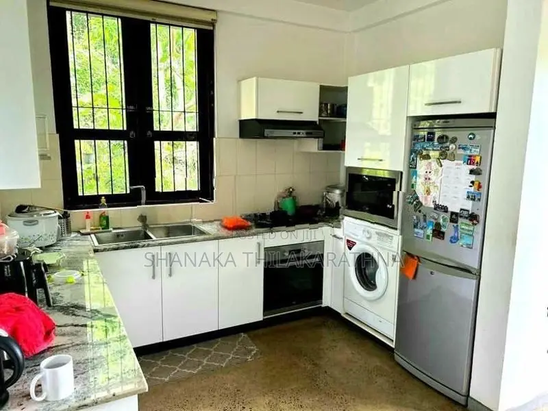Newly Built Fully Furnished House for Sale – Kiribathkumbura / Aladeni