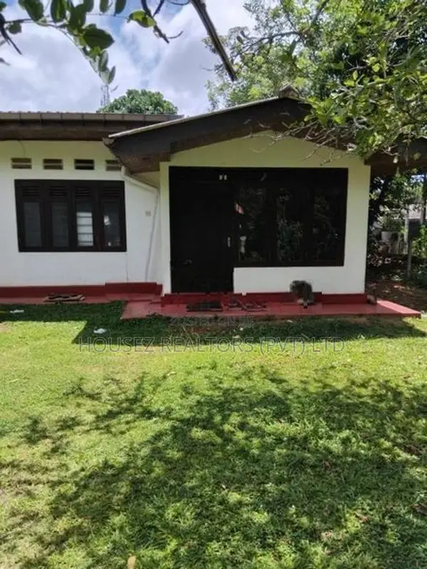 House with 26 Perches of Land for Sale in Matara