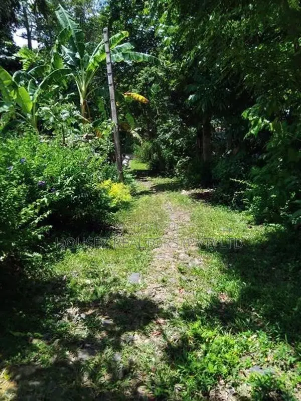 House with 26 Perches of Land for Sale in Matara