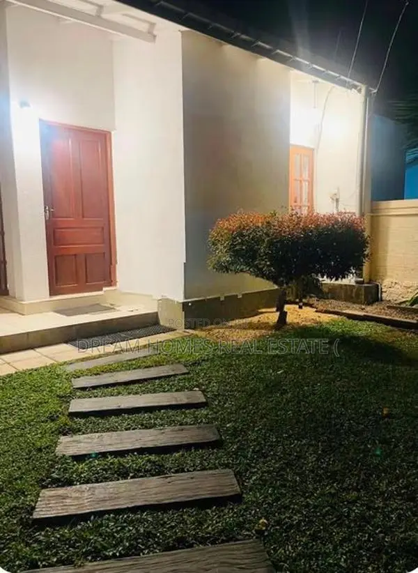 3BR Fully Furnished House for Sale Athurugiriya