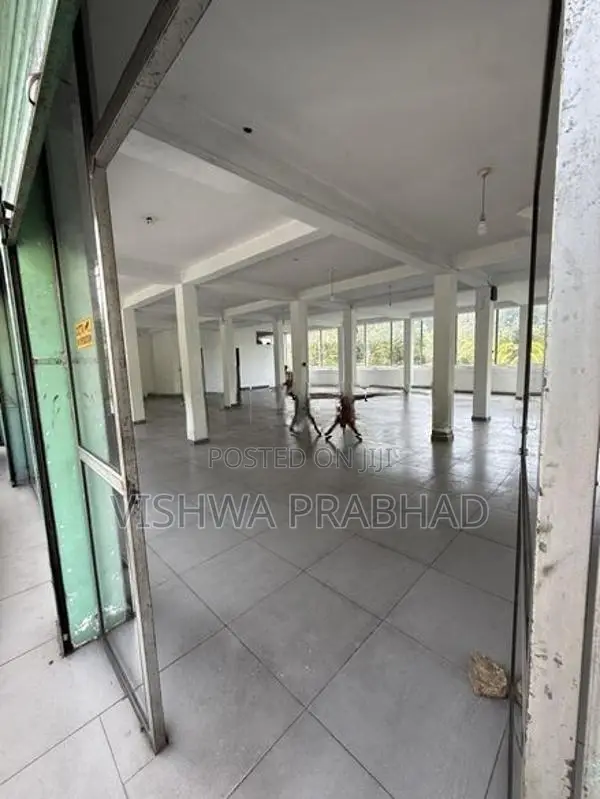 2,000+ Sq. Ft. Commercial Floor for Rent – Welimada