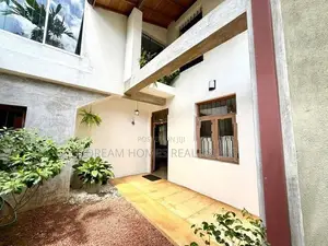 3-Bedroom House for Sale – Thalawathugoda