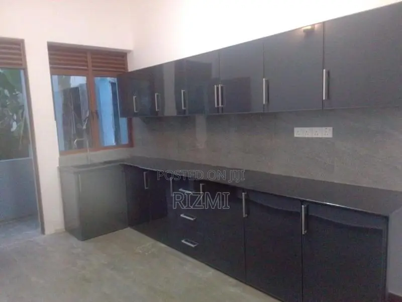 newly renovated 3BR 1st floor House for rent in dehiwala galvihara roa
