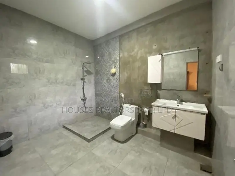 Luxury 4-Bedroom Residence for Sale in Kelaniya