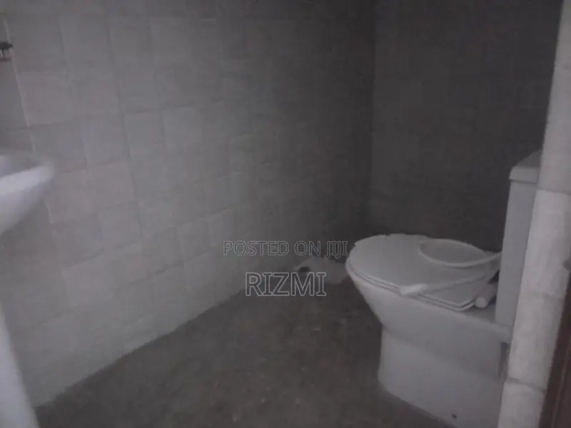 newly renovated 3BR 1st floor House for rent in dehiwala galvihara roa
