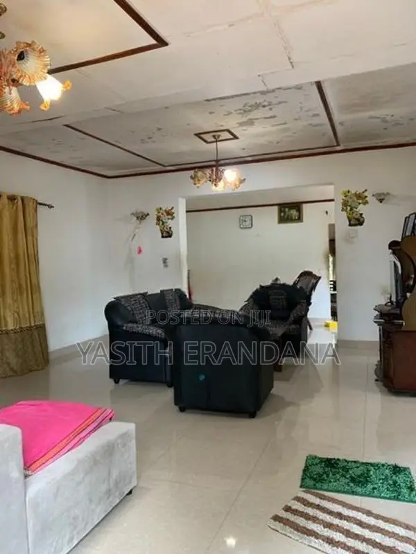 කුරැවිට නිවාස විකිණීමට