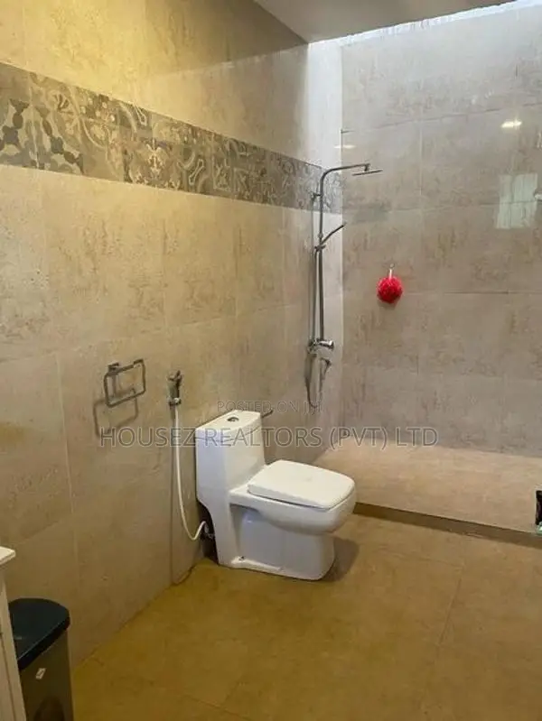 Luxury 4-Bedroom Residence for Sale in Kelaniya