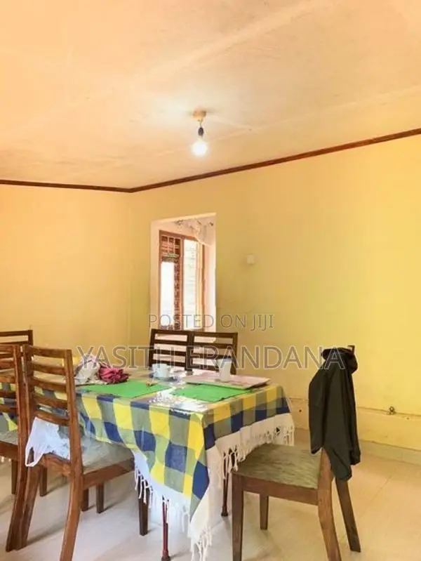 කුරැවිට නිවාස විකිණීමට