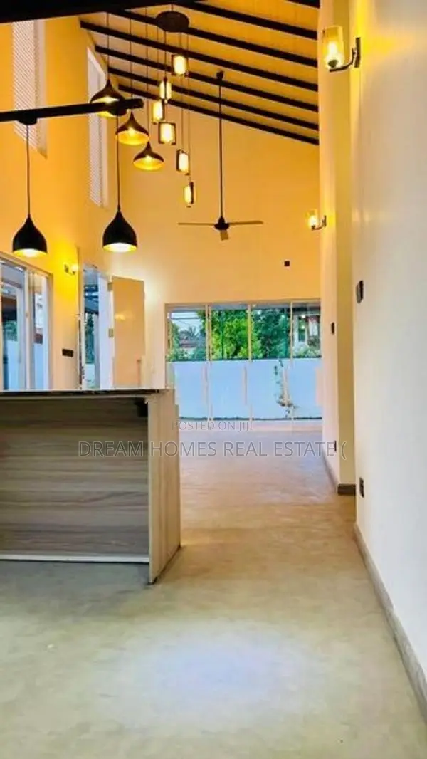 Brand New Modern House for Sale – Athurugiriya