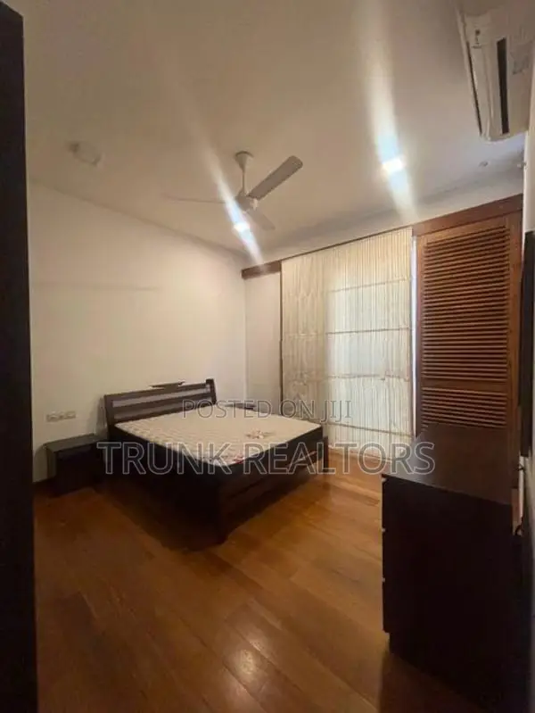 Colombo 7 7th Sense 03BR Duplex Apartment For Sale (NK11634)
