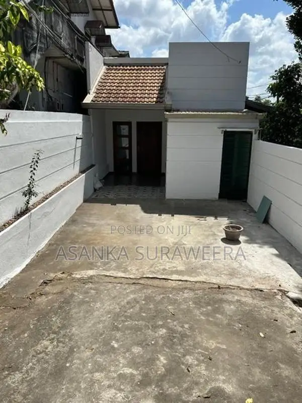 Land with Houses for Sale Sri Jayawardenapura Kotte